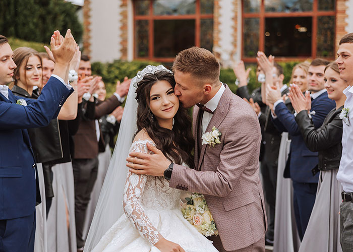&#8220;He Isn&#8217;t A Good Egg&#8221;: People Urge Woman To Leave Husband After His Post-Wedding Change