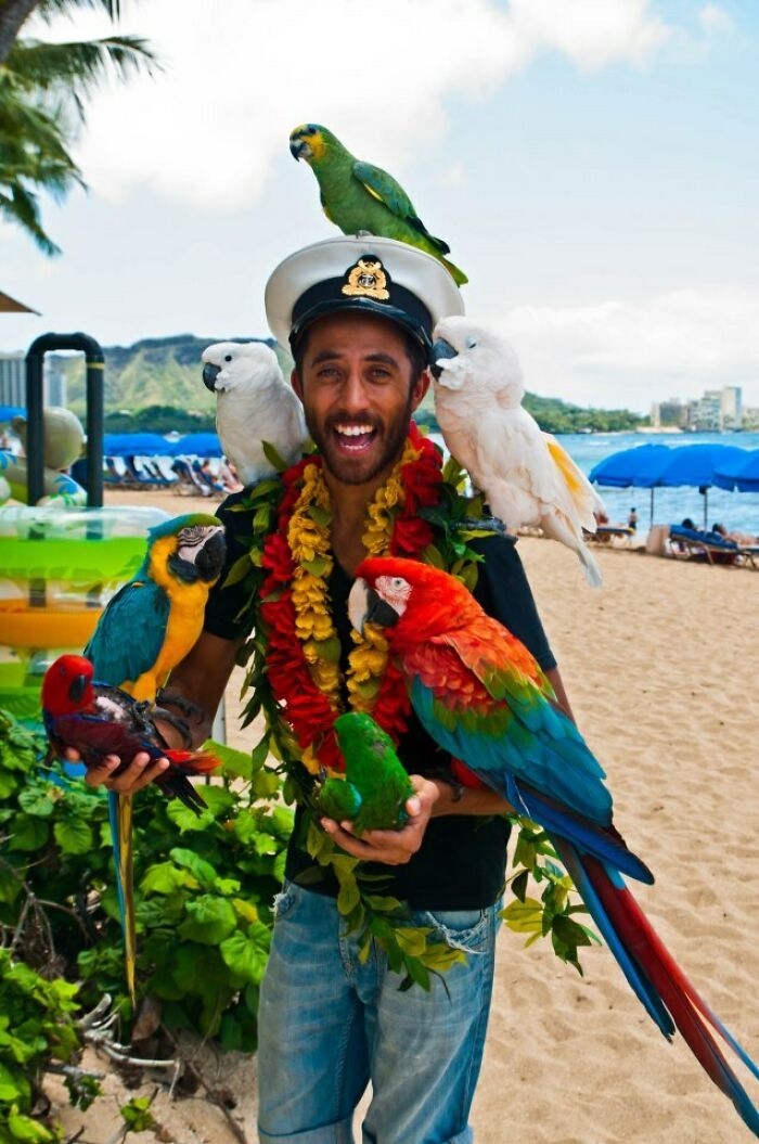 78 Times People Took Vacation Pics That Belong In A Comedy Special