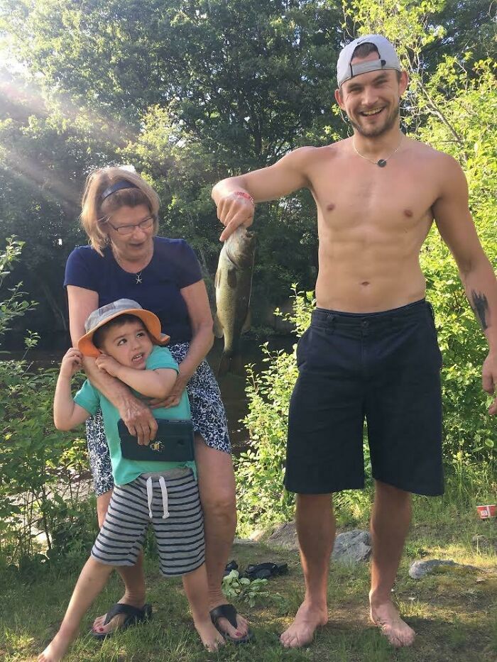 78 Times People Took Vacation Pics That Belong In A Comedy Special