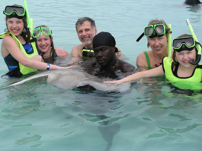 78 Times People Took Vacation Pics That Belong In A Comedy Special