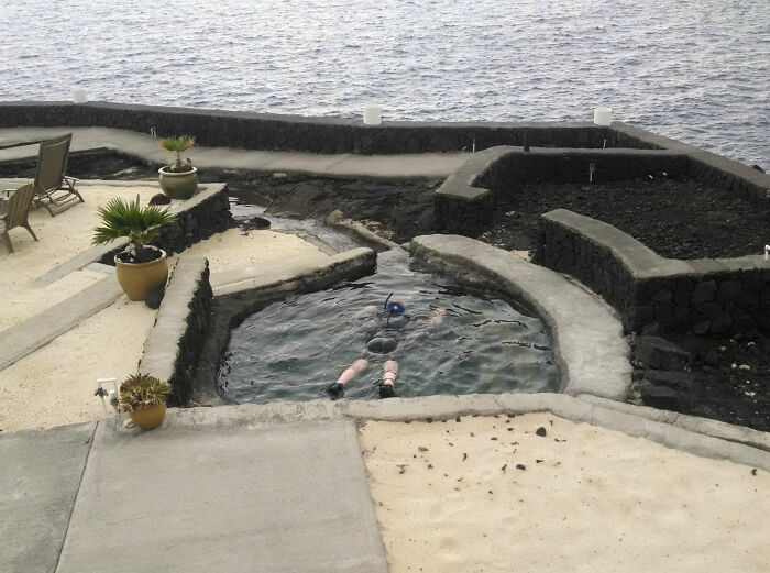 78 Times People Took Vacation Pics That Belong In A Comedy Special