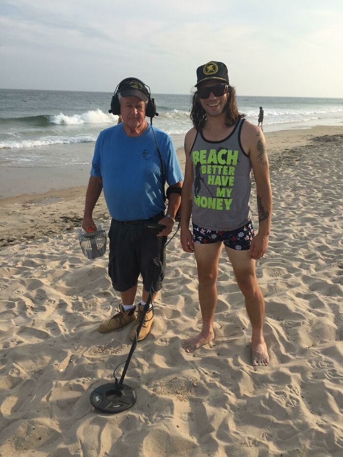 78 Times People Took Vacation Pics That Belong In A Comedy Special