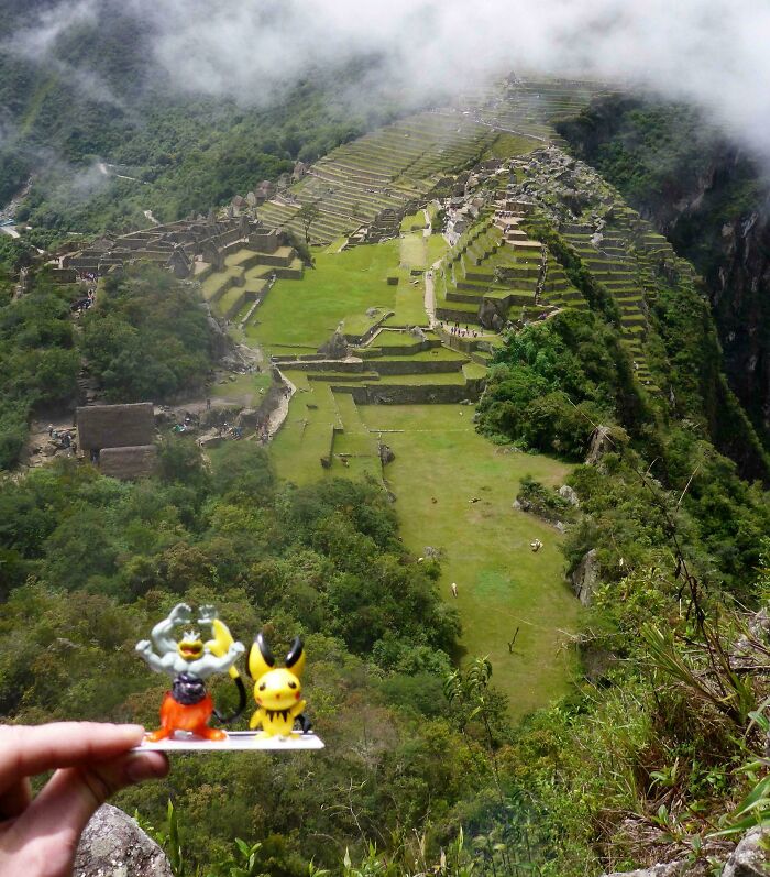 78 Times People Took Vacation Pics That Belong In A Comedy Special