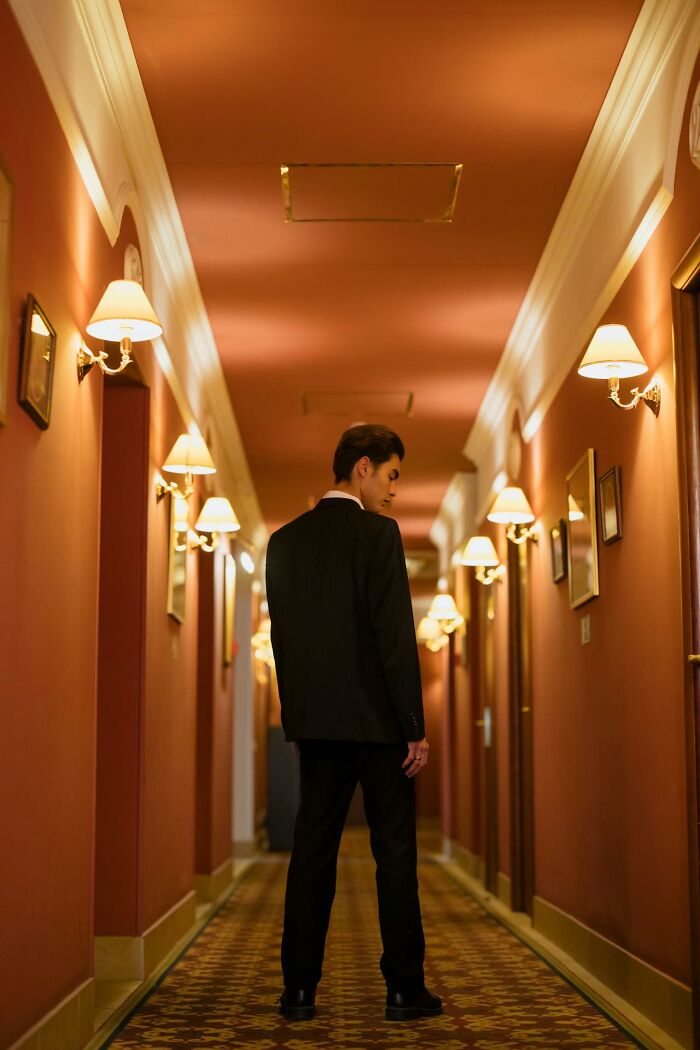 Night Shift Workers Share 39 Chilling Paranormal Encounters They&#8217;ve Had