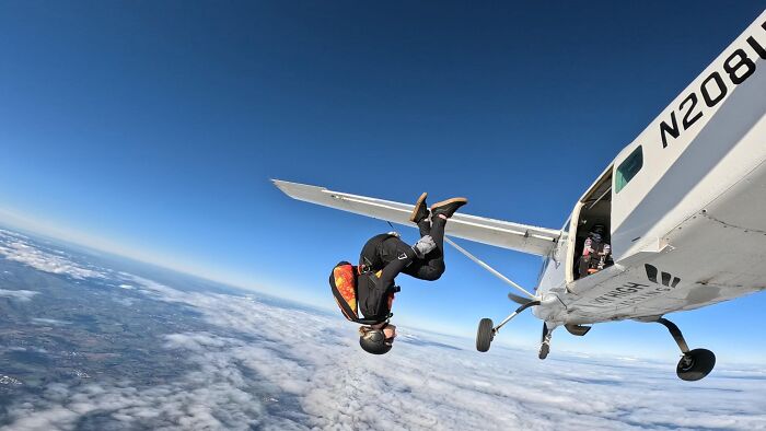 “She Made The Choice To Fall”: Woman’s 15,500-Ft Jump After Breakup Sends Internet Reeling