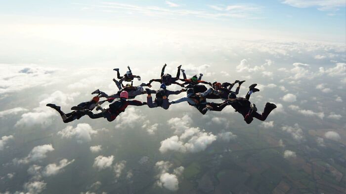 “She Made The Choice To Fall”: Woman’s 15,500-Ft Jump After Breakup Sends Internet Reeling