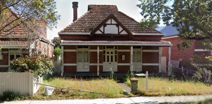 Couple Accused Of Squatting In Abandoned Million-Dollar House And Renovating It Sparks Debate