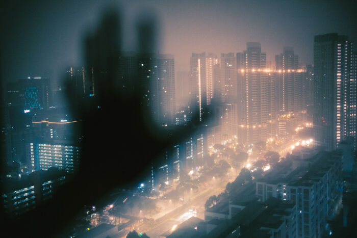This Photographer Captures The Abstract Poetry Hidden In Reality (48 Pics)