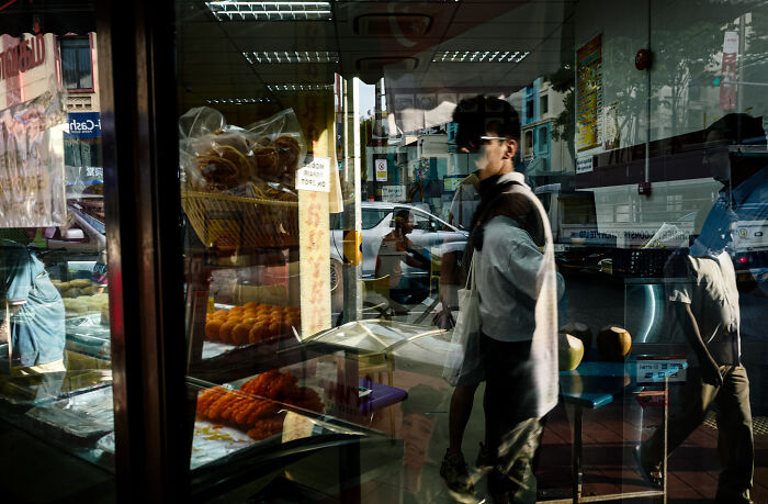 This Photographer Captures The Abstract Poetry Hidden In Reality (48 Pics)