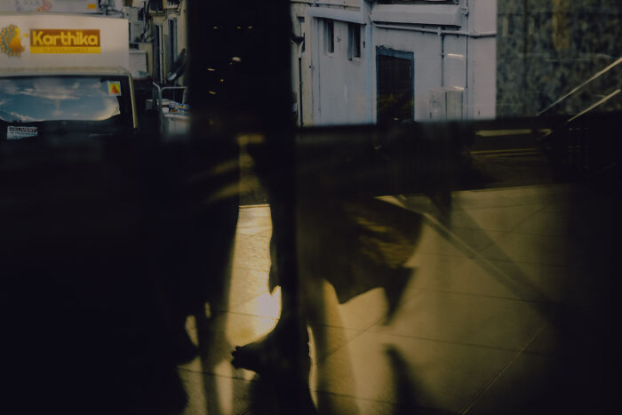 This Photographer Captures The Abstract Poetry Hidden In Reality (48 Pics)