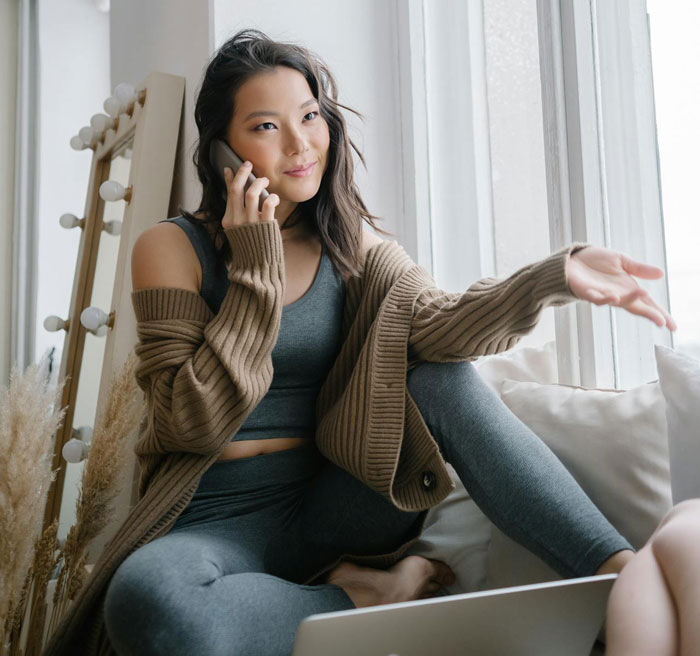 Couple Agrees To Host Old Friend, Regrets It After Wild Requests Start Flowing In