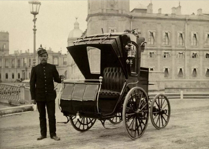 50 Photos That Show How Wild The First Cars Really Were 100 Years Ago