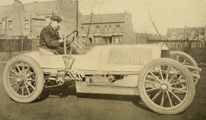 50 Photos That Show How Wild The First Cars Really Were 100 Years Ago