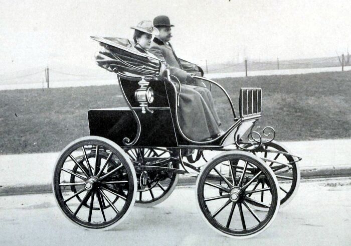 50 Photos That Show How Wild The First Cars Really Were 100 Years Ago