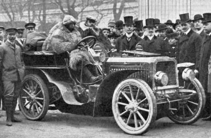 50 Photos That Show How Wild The First Cars Really Were 100 Years Ago