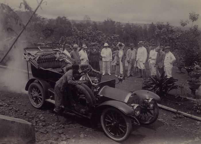 50 Photos That Show How Wild The First Cars Really Were 100 Years Ago