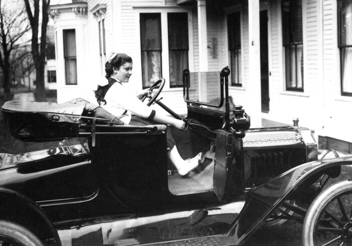 50 Photos That Show How Wild The First Cars Really Were 100 Years Ago