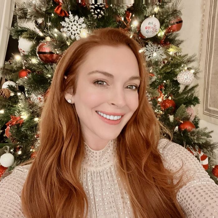 After Responding To Plastic Surgery Rumors, Lindsay Lohan Stuns Fans With New Makeup-Free Selfies