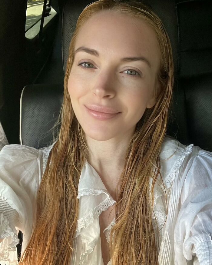 After Responding To Plastic Surgery Rumors, Lindsay Lohan Stuns Fans With New Makeup-Free Selfies