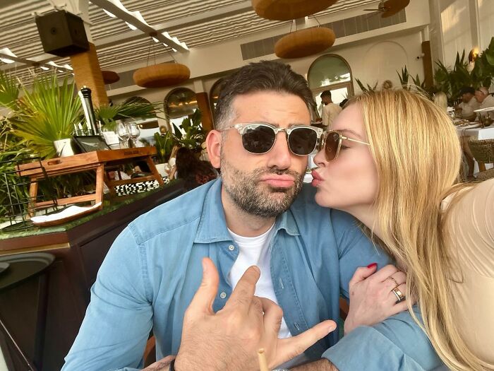 After Responding To Plastic Surgery Rumors, Lindsay Lohan Stuns Fans With New Makeup-Free Selfies