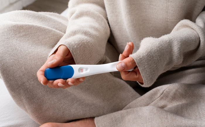 Lady Plans To Pass Off Affair Pregnancy As Boyfriend’s, Bestie’s BF Is Livid And Considers Exposing Her