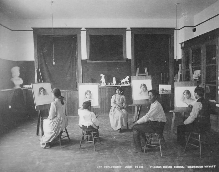 30 Haunting Photos From Native American Boarding Schools In The 1910s