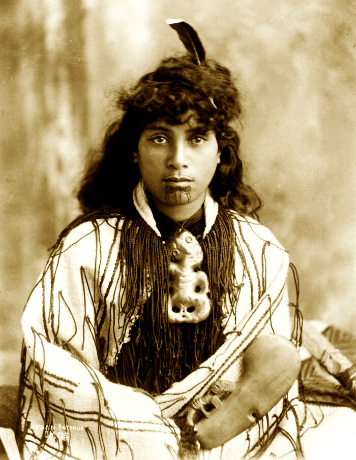 32 Powerful Portraits Of Māori Life A Century Ago