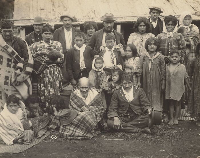 32 Powerful Portraits Of Māori Life A Century Ago