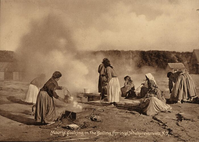 32 Powerful Portraits Of Māori Life A Century Ago