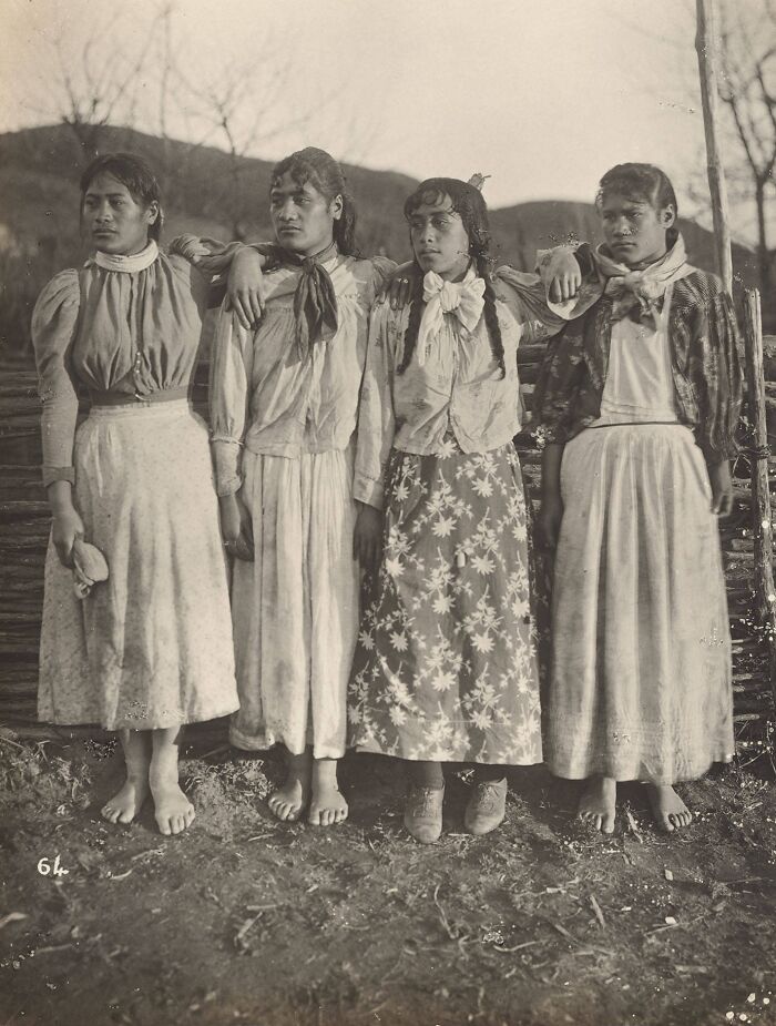 32 Powerful Portraits Of Māori Life A Century Ago