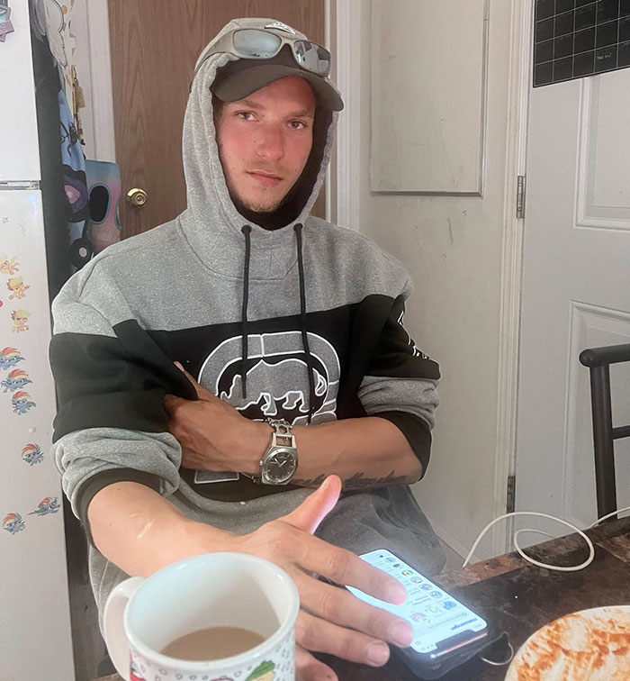 &#8220;Lone Hiking Is Such A Bad Idea&#8221;: 29YO Vanishes On Dream Hiking Trip, Police Find Belongings, Dog