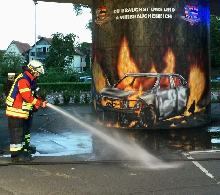 This Artist Creates Graffiti That Interacts With Its Surroundings (50 New Pics)