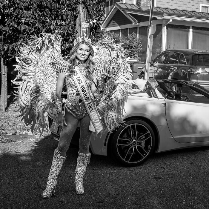 50 Powerful Images That Turn Everyday Life Into Visual Stories By This Photographer
