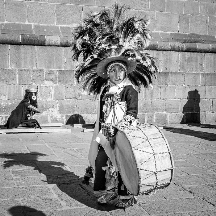 50 Powerful Images That Turn Everyday Life Into Visual Stories By This Photographer