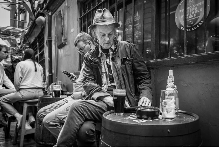 50 Powerful Images That Turn Everyday Life Into Visual Stories By This Photographer