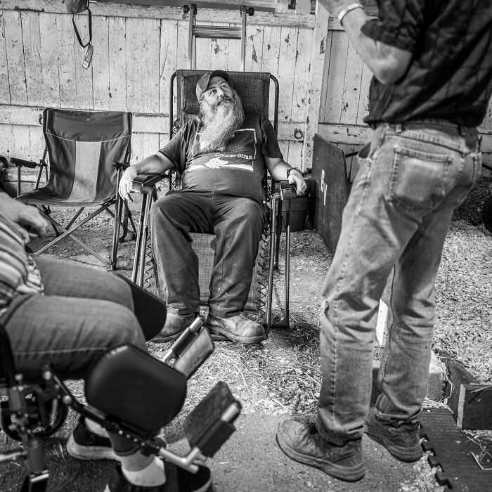 50 Powerful Images That Turn Everyday Life Into Visual Stories By This Photographer