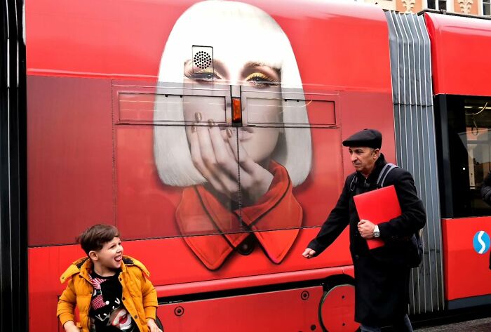 Photographer Captures 50 Of Life’s Unseen, Unposed Moments On The Streets