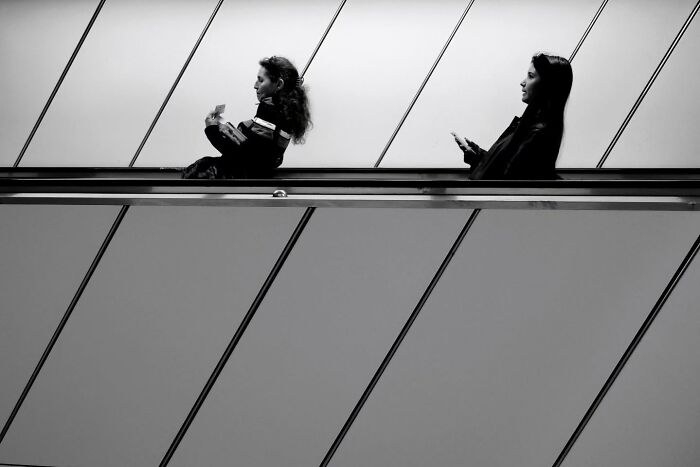 Photographer Captures 50 Of Life’s Unseen, Unposed Moments On The Streets