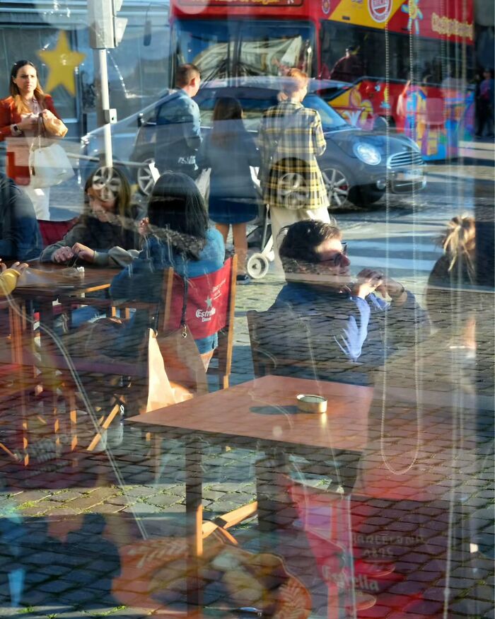 Photographer Captures 50 Of Life’s Unseen, Unposed Moments On The Streets