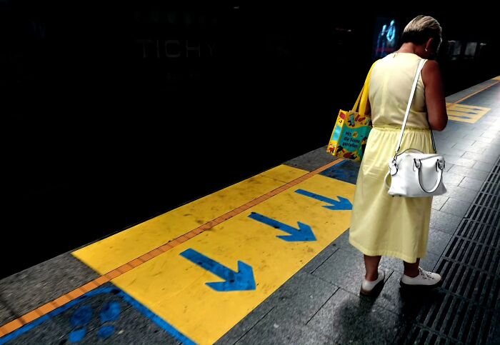 Photographer Captures 50 Of Life’s Unseen, Unposed Moments On The Streets