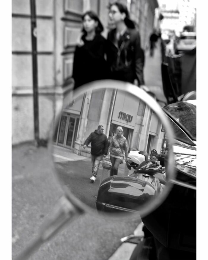 Photographer Captures 50 Of Life’s Unseen, Unposed Moments On The Streets