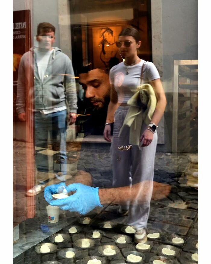 Photographer Captures 50 Of Life’s Unseen, Unposed Moments On The Streets