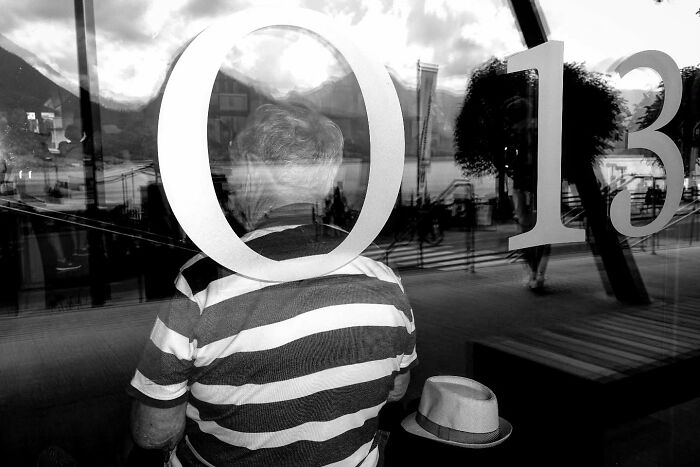 Photographer Captures 50 Of Life’s Unseen, Unposed Moments On The Streets