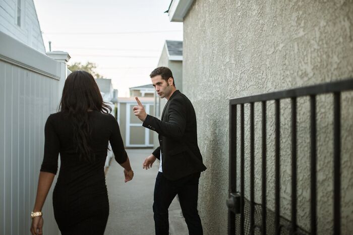 51 People Who Met A Psychopath Share The Chilling Moment They Realized It