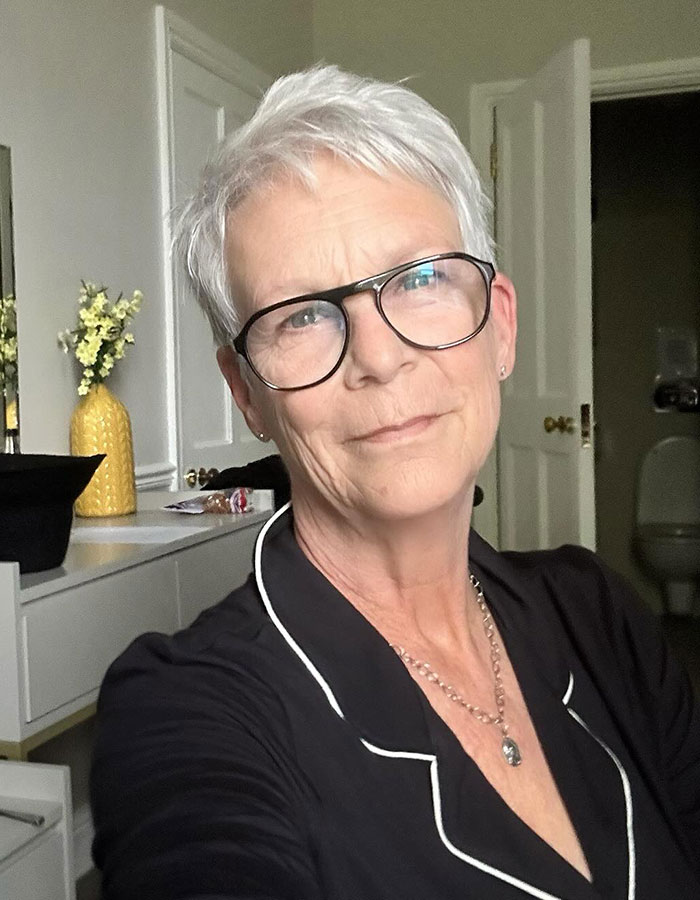 Jamie Lee Curtis Hilariously Reacts To Social Media Meltdown Over Her Cleavage Picture