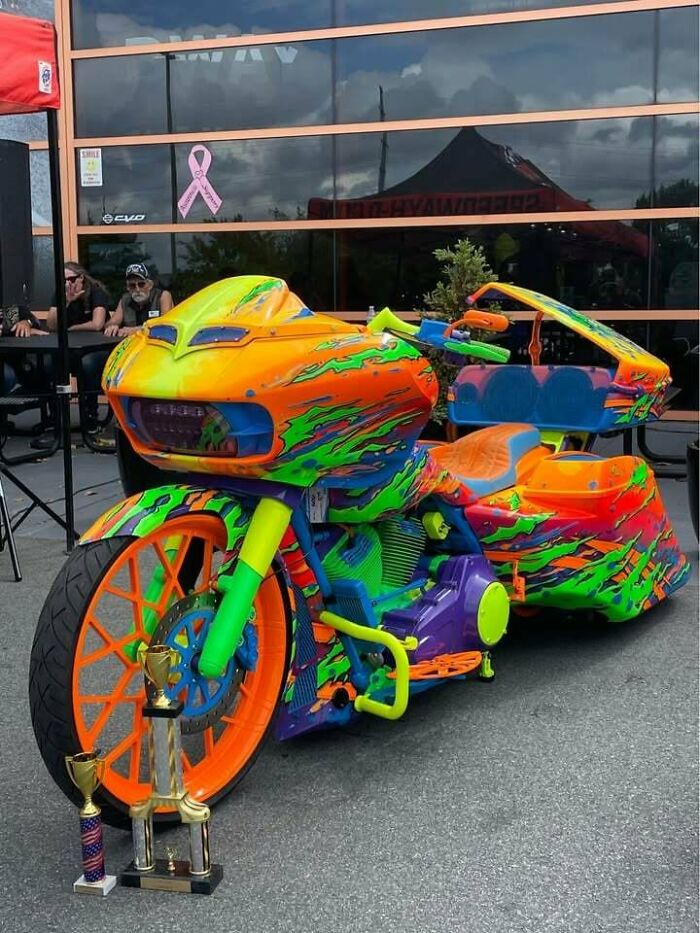 94 Of The Funniest Examples Of Awful Taste But Great Execution (New Pics)