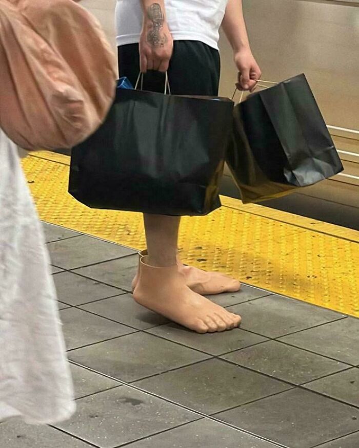 94 Of The Funniest Examples Of Awful Taste But Great Execution (New Pics)