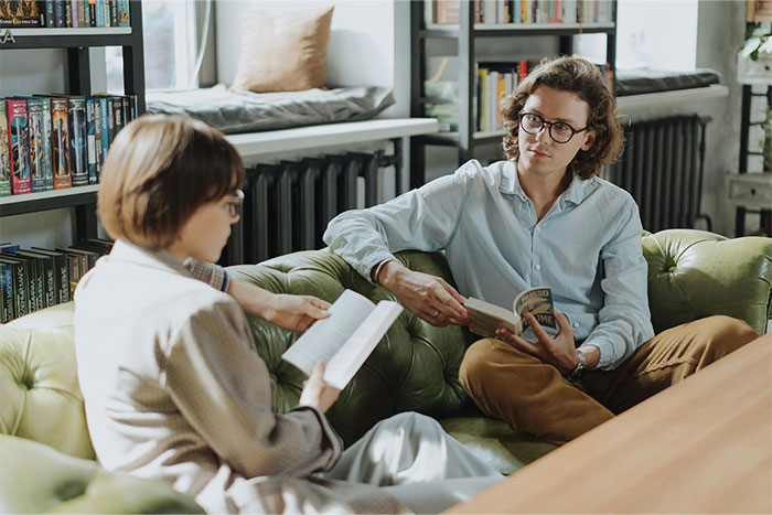 60 Social Cheat Codes People Discovered By Quietly Observing Others