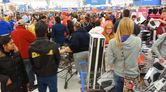 75 Wild Times Walmart Employees Went To Work And Left Thinking “I Don’t Get Paid Enough For This”