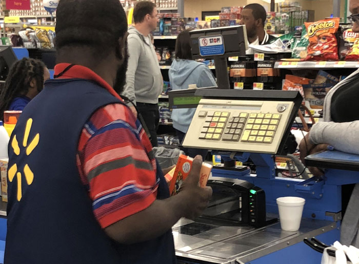 75 Wild Times Walmart Employees Went To Work And Left Thinking “I Don’t Get Paid Enough For This”